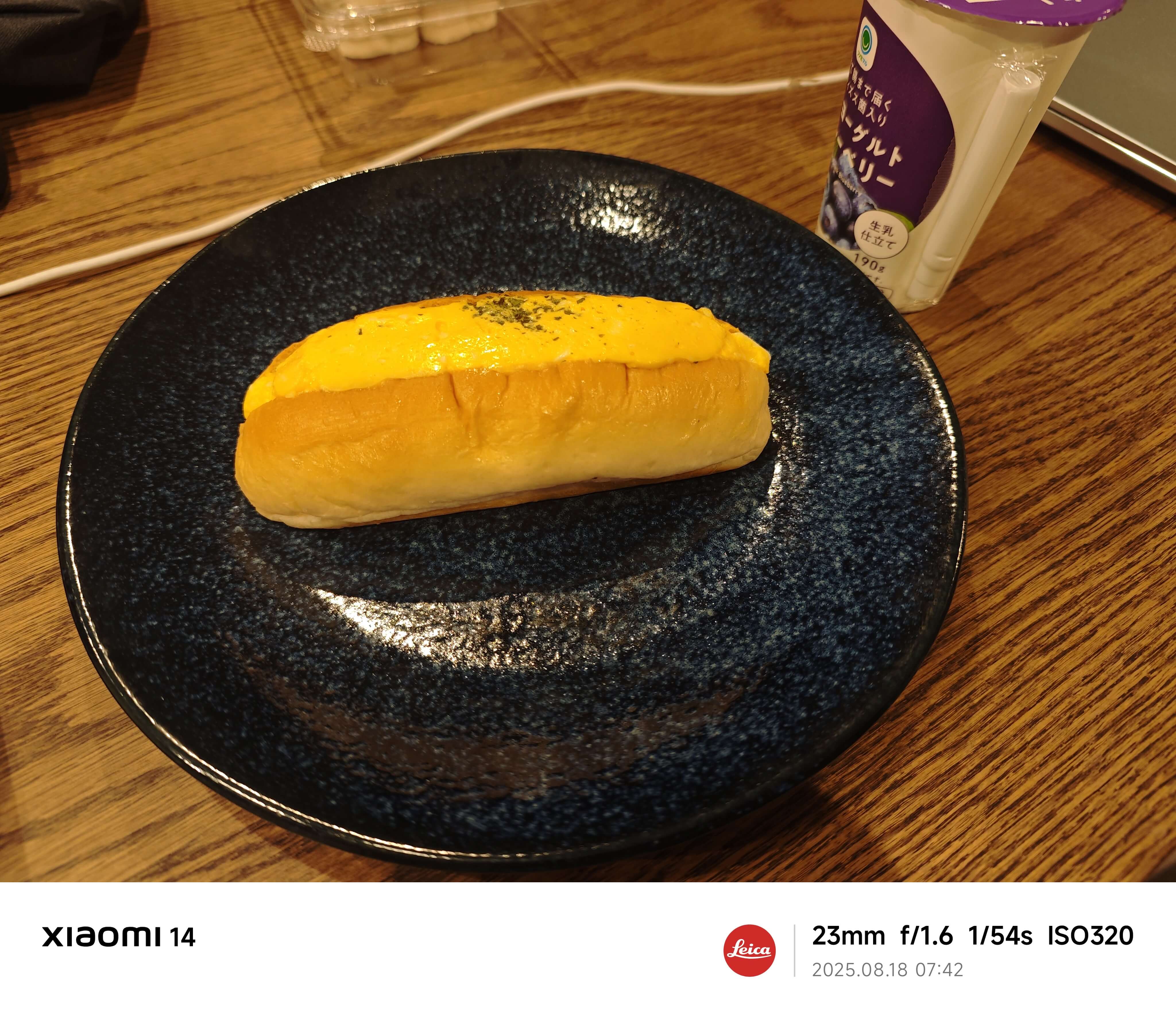 鸡蛋酱面包